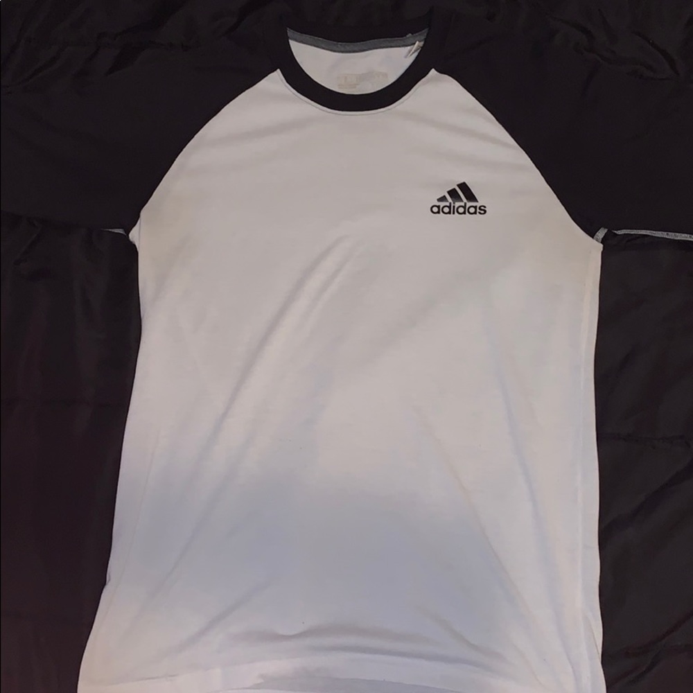 Adidas T-Shirt
